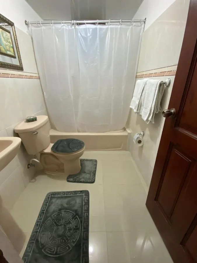 Apartment Paradise Colina: Spacious 3-Bedroom with Backup Power Santo Domingo Dominican Republic