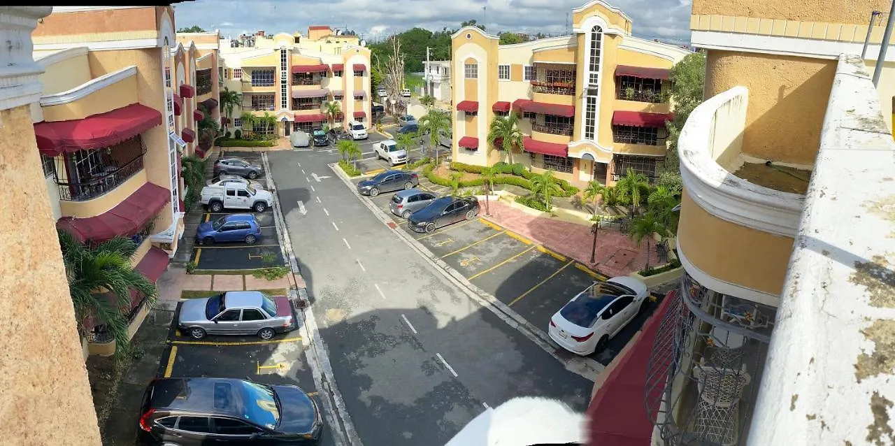 Apartment Paradise Colina: Spacious 3-Bedroom with Backup Power Santo Domingo