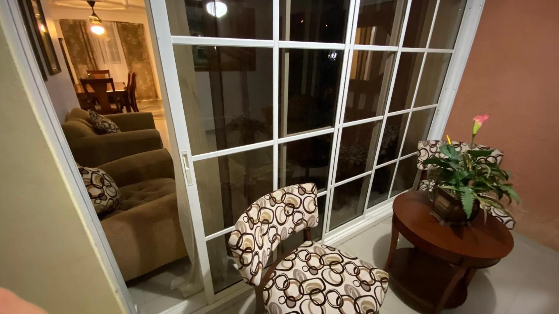 Apartment Paradise Colina: Spacious 3-Bedroom with Backup Power Santo Domingo