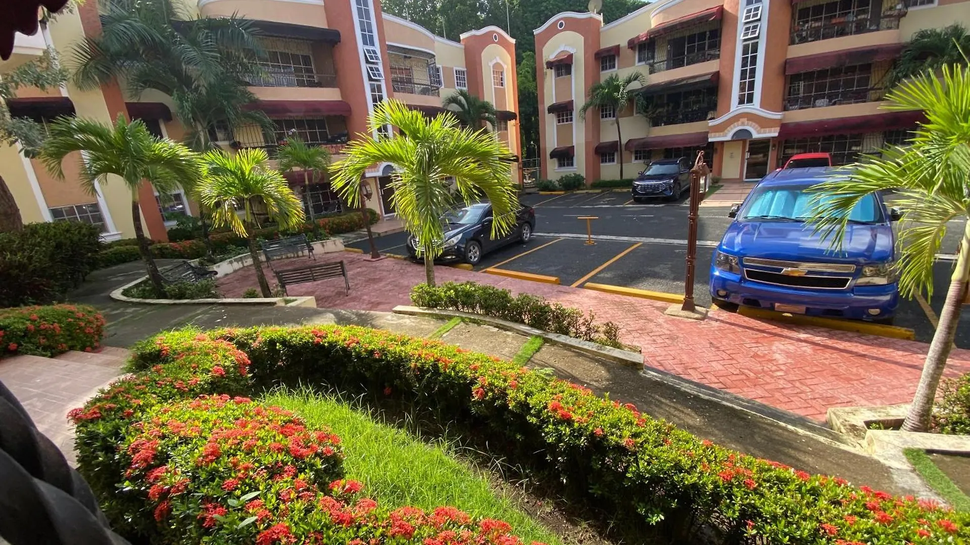 Apartment Paradise Colina: Spacious 3-Bedroom with Backup Power Santo Domingo