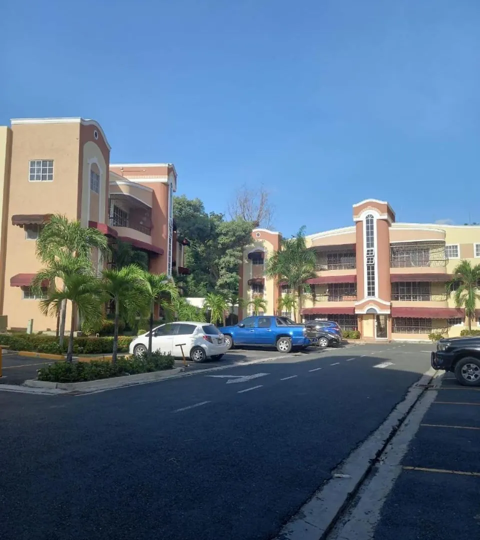 Paradise Colina: Spacious 3-Bedroom with Backup Power Santo Domingo 0*,  Dominican Republic